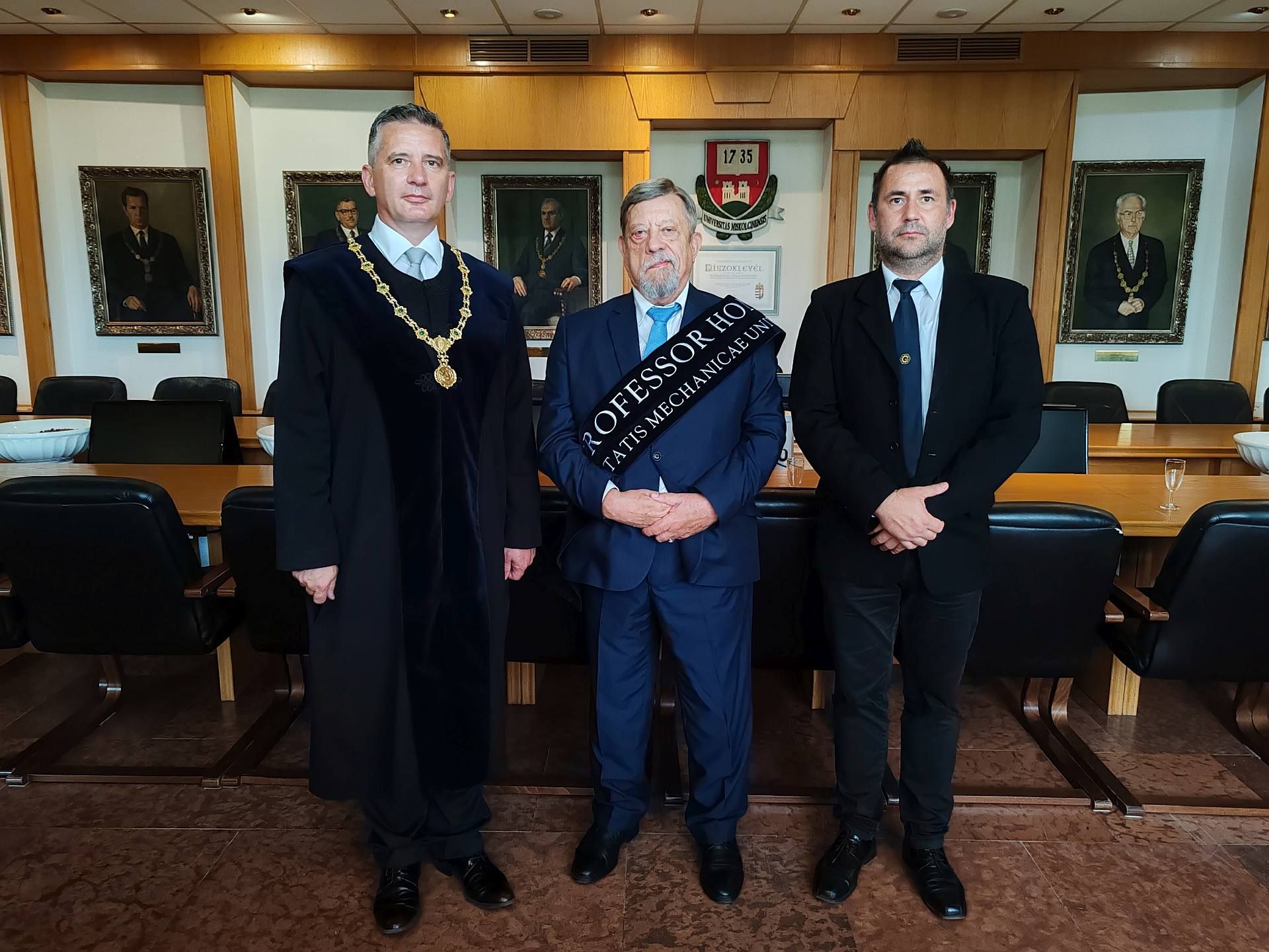 Dr. habil. Palotás Béla a Miskolci Egyetem ATI tiszteletbeli professzora