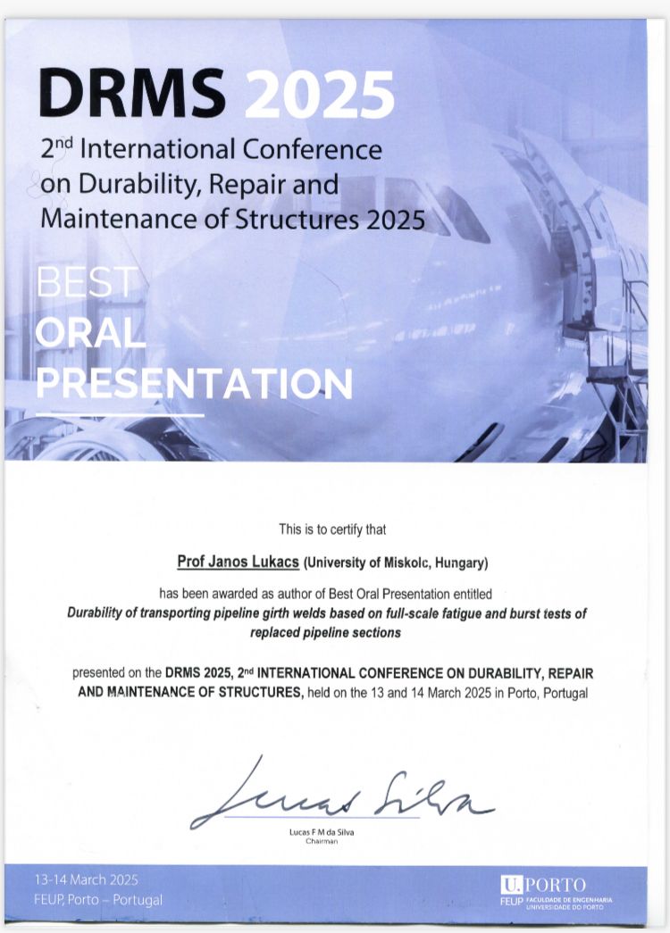 Lukács professzor legjobb előadói díjat kapott Portoban