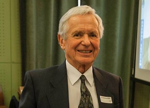 Végső búcsú Dr. Domanovszky Sándortól